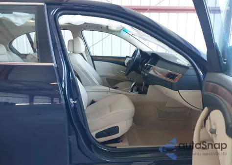 2009 BMW 528I xDrive z USA, uszkodzony, nr VIN WBANV13559C150926